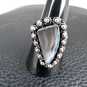 Vintage 925 Sterling Silver Mother of Pearl Statement Ring Size 9 Southwestern